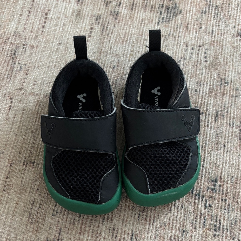 Vivo Barefoot Black and Green Baby Shoes